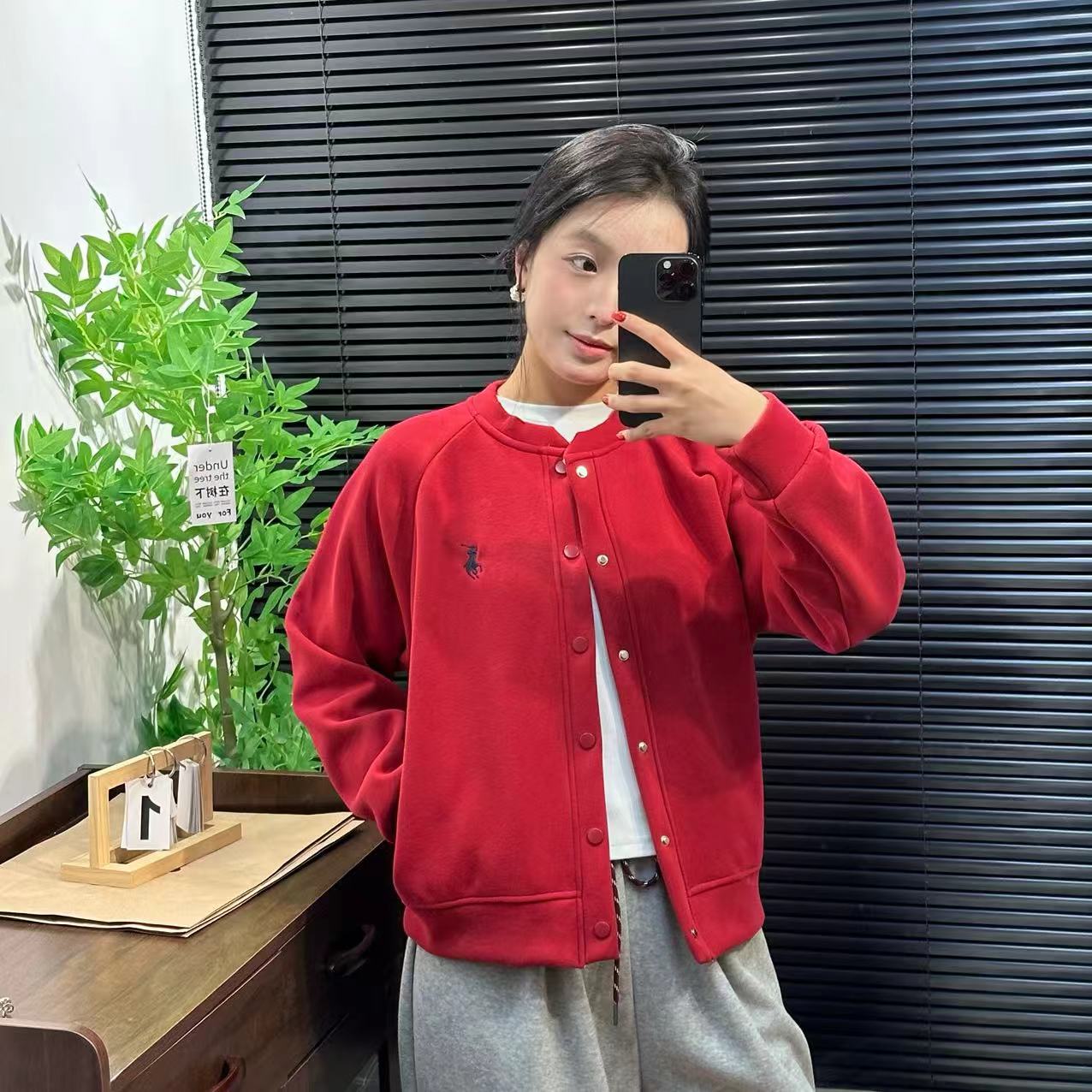 【伊人本素家】冬款绵羊毛棒球服外套   B271