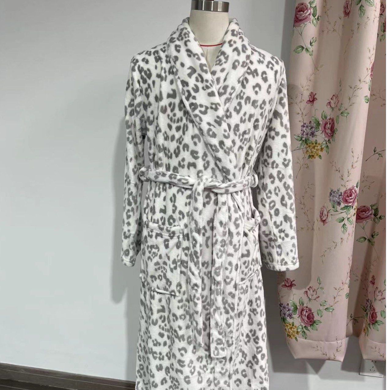 冬季设计师保暖长袖睡衣时尚家居服印花系带睡袍浴袍