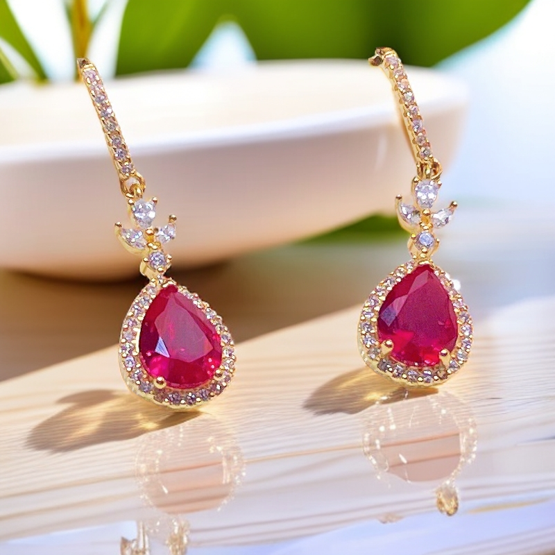 【78】18k镶水滴款红宝石耳钩一对