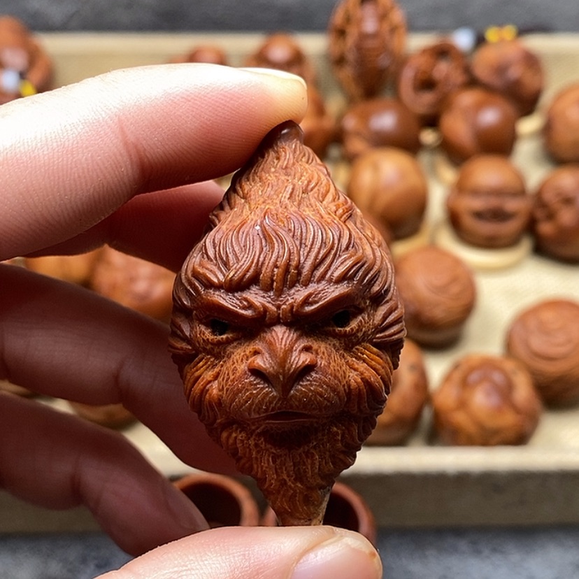 【闪购商品】橄榄核雕G**L