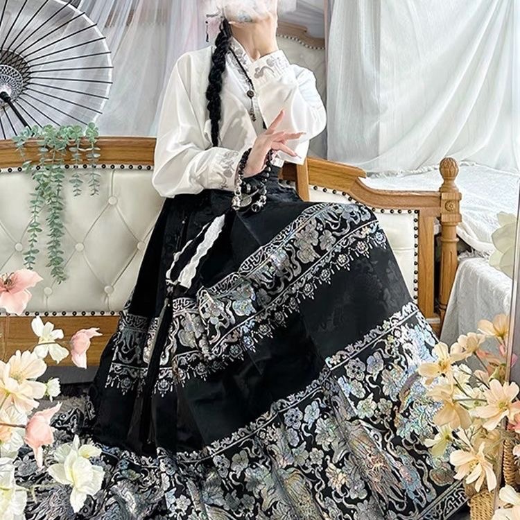 邵夕司汉服【狐仙】明制汉服女国风织金螺钿马面裙日常通勤