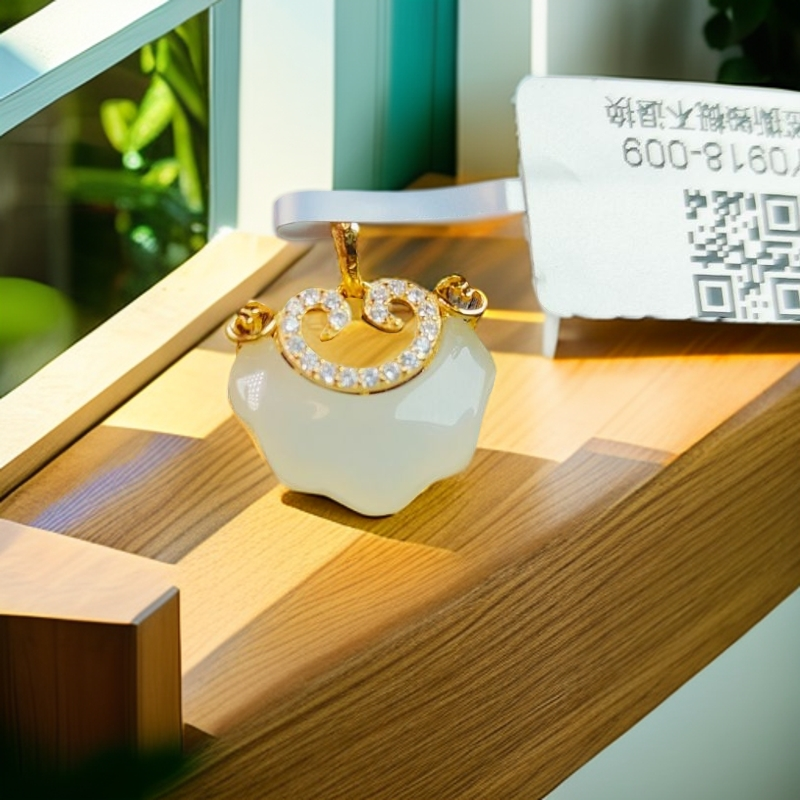 S925银镶嵌如意锁天然和田玉气质轻奢时尚国风简约古法祥云锁坠链