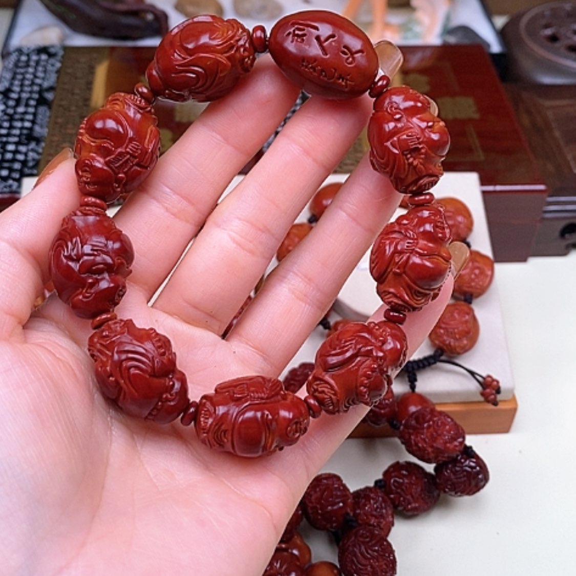 【闪购商品】橄榄核核雕黎*