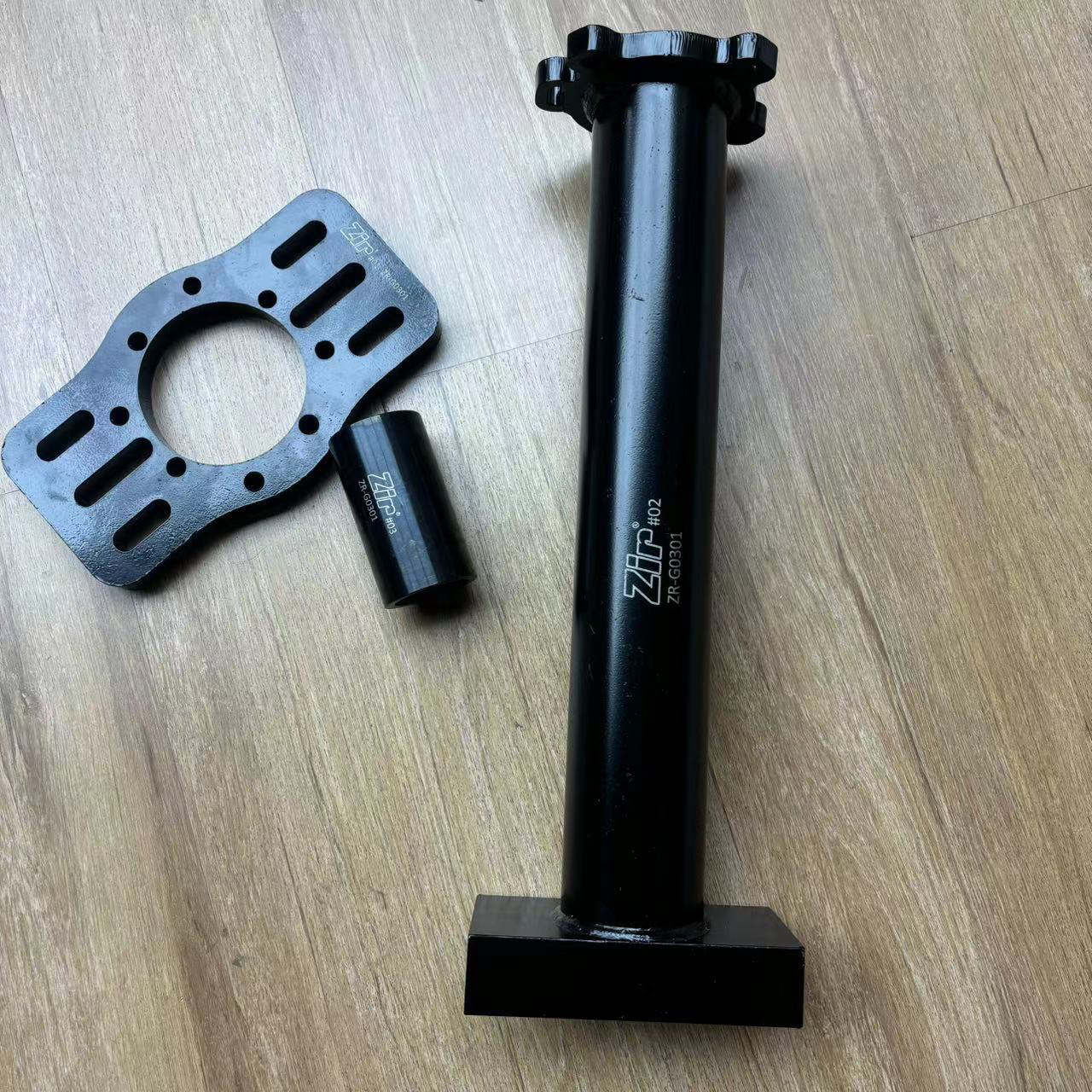 中润Zir丰田霸道前后轮轴承拆卸工具