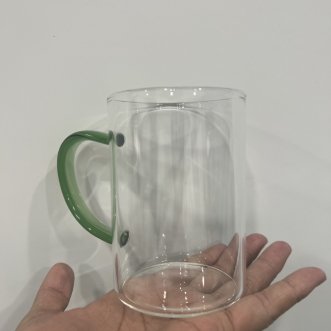 透明端把杯