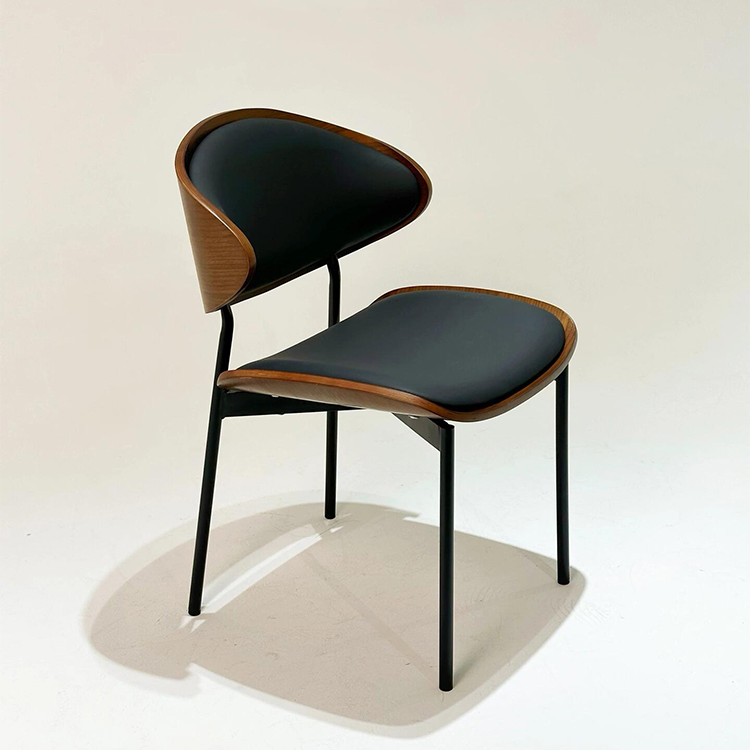 意式现代简约设计师餐椅家用轻奢餐厅黑色复古北欧实木餐桌椅子