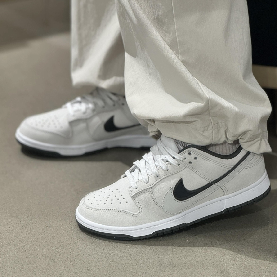 NIKE/耐克女款Dunk双钩设计低帮运动鞋HV1800101