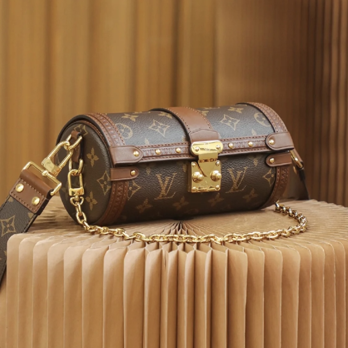 99新 LouisVuitton/路易威登 安琳/现代款巴比龙/公价23900