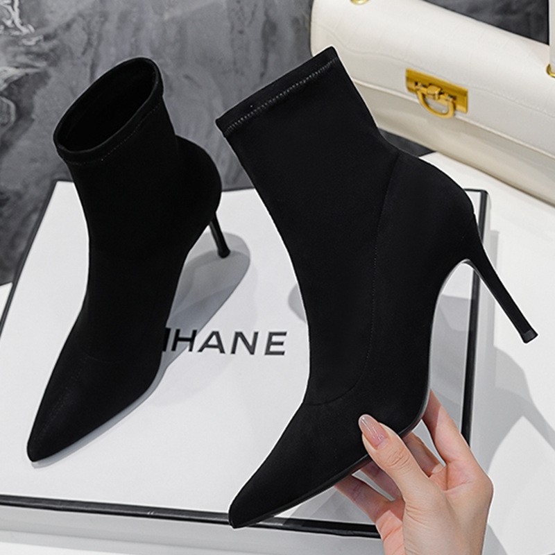 2024秋冬短靴女高跟弹力袜靴中筒黑色尖头细跟气质瘦瘦靴绒面靴子
