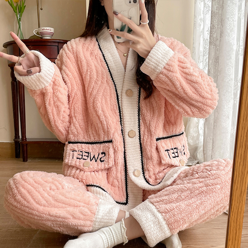 0-15度可穿竖条珊瑚绒秋冬季加厚保暖产后喂奶哺乳月子服孕妇睡衣