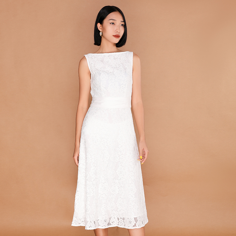 BRANDBYMEI简约法式温柔浪漫镂空花朵蕾丝一字领A字摆连衣裙
