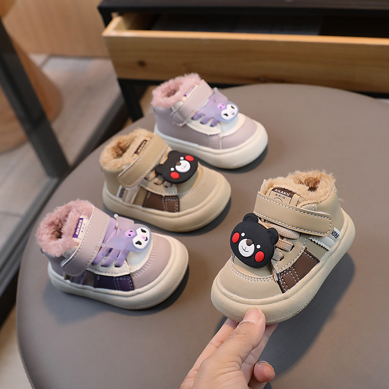 2023时尚新款冬季宝宝保暖棉鞋01-2岁男女童学步鞋防水皮面运动鞋