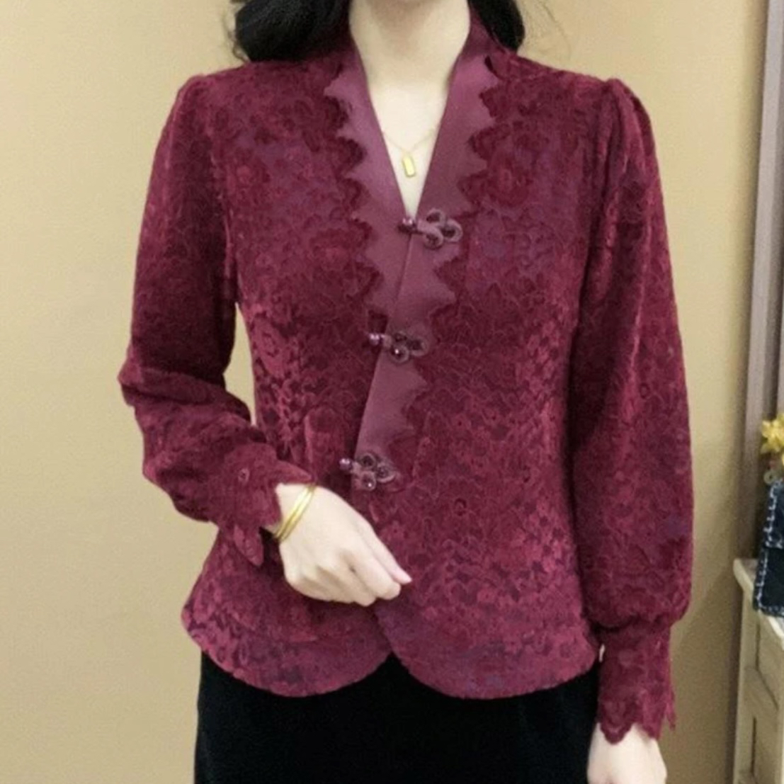 复古盘扣泡泡袖蕾丝拼接修身显瘦大码妈妈装上衣小衫