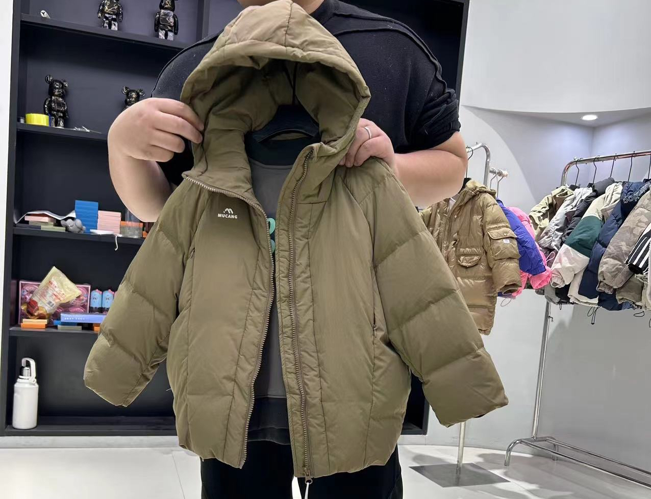 儿童连帽羽绒服外套短款时尚