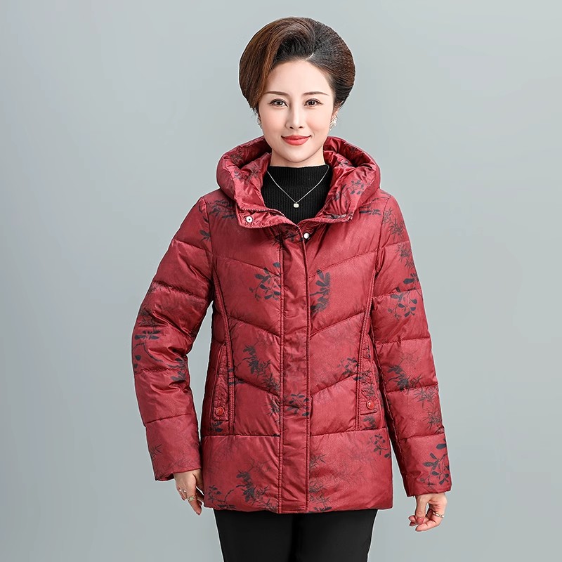 杰灵品牌冬季新款妈妈装女羽绒服印花款鹅绒服中老年连帽防寒外套