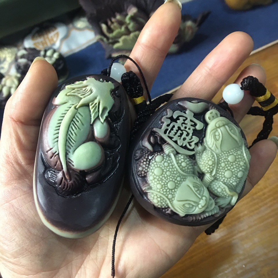 紫袍玉带石貔貅手把件金蟾把件单个米