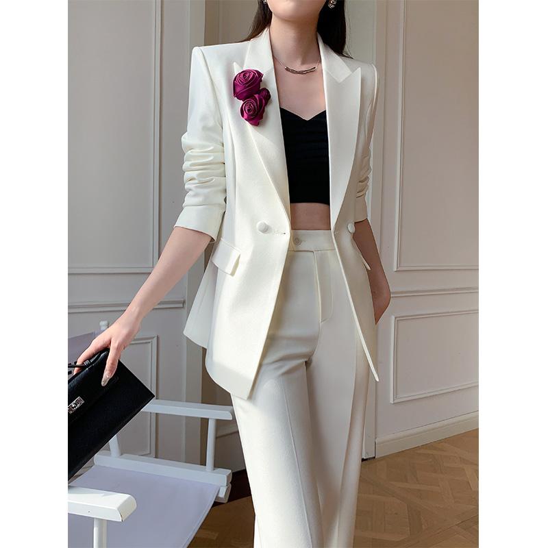 【轻奢】白色休闲西装套装女2024春季新款职业正装年会礼服高端西服