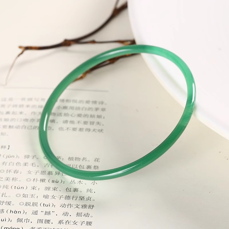 天然玛瑙叮当镯翠绿玉髓手镯湖水绿青草绿极细条叮当镯单个复古