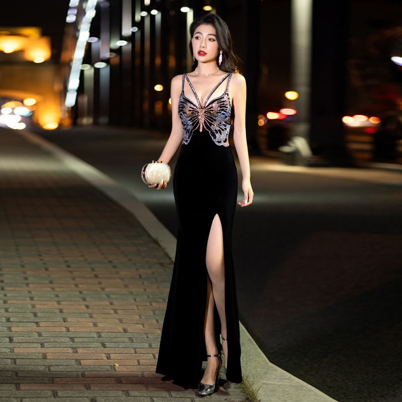 黑色吊带气质丝绒高级感烫钻宴会小众主持人年会鱼尾开叉连衣裙