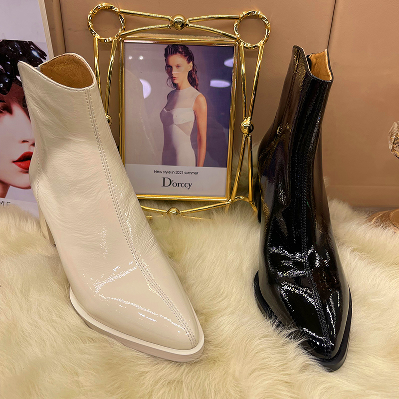 迪奥希高定设计师款 2025年秋冬季新款时装靴女舒适粗跟 2308-16