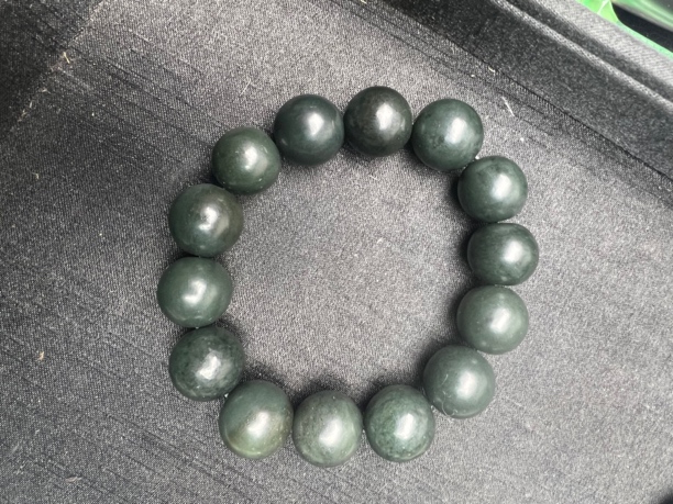 新疆和田玉青玉一细料卡16大手串