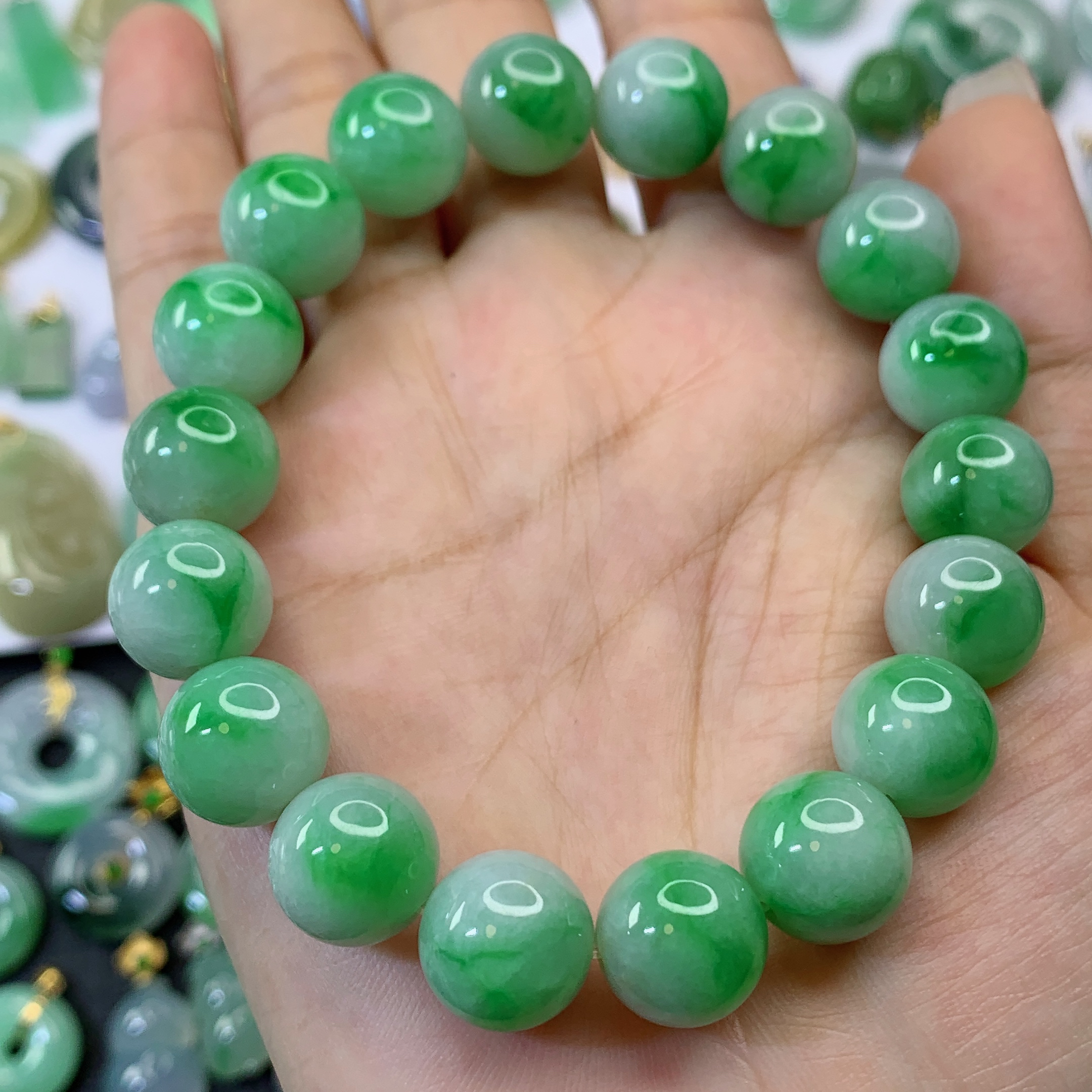 缅甸天然翡翠a货阳绿翡翠珠链手串12mm