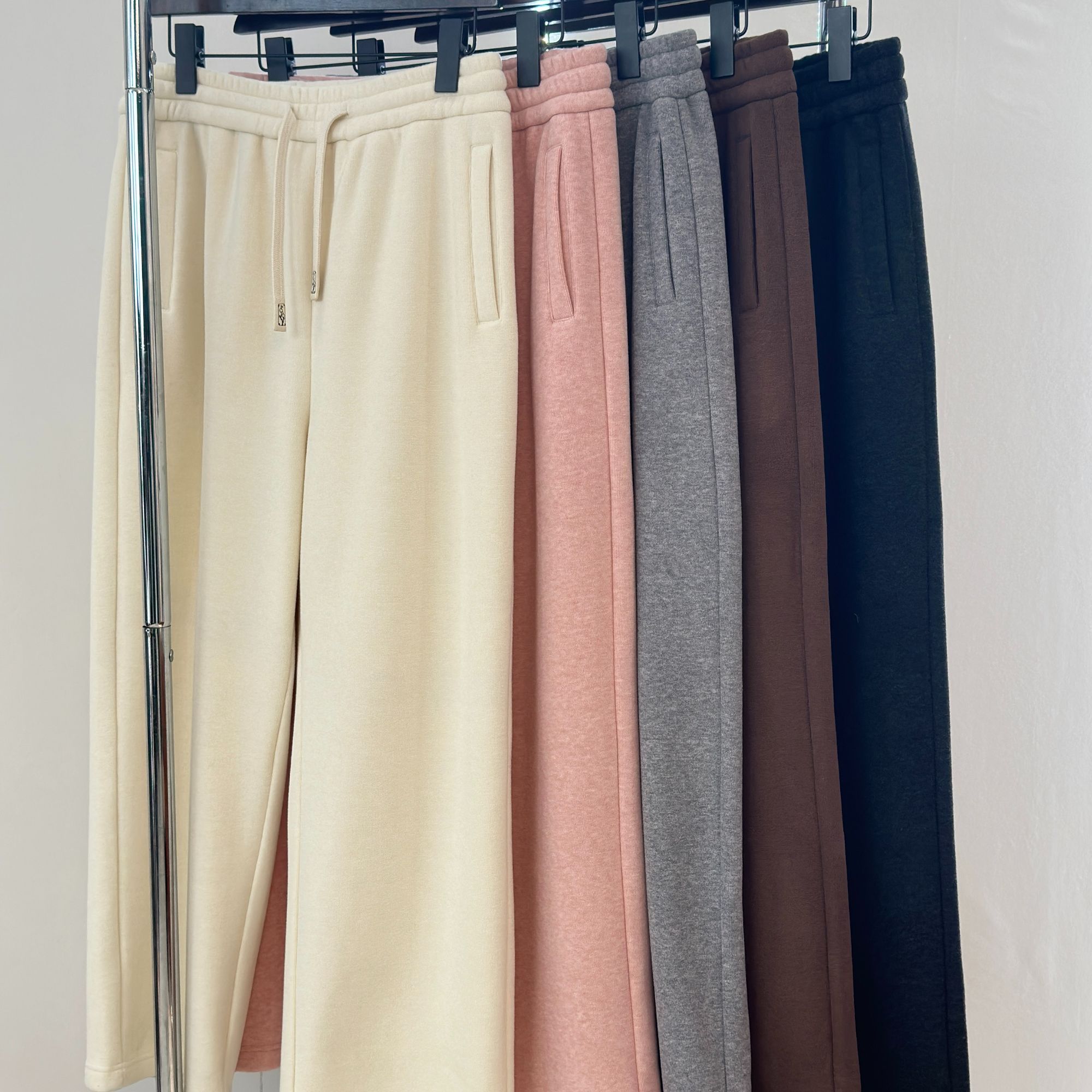 《亏本清仓，无运费险，无运补》大码高腰显瘦镰刀裤直筒157