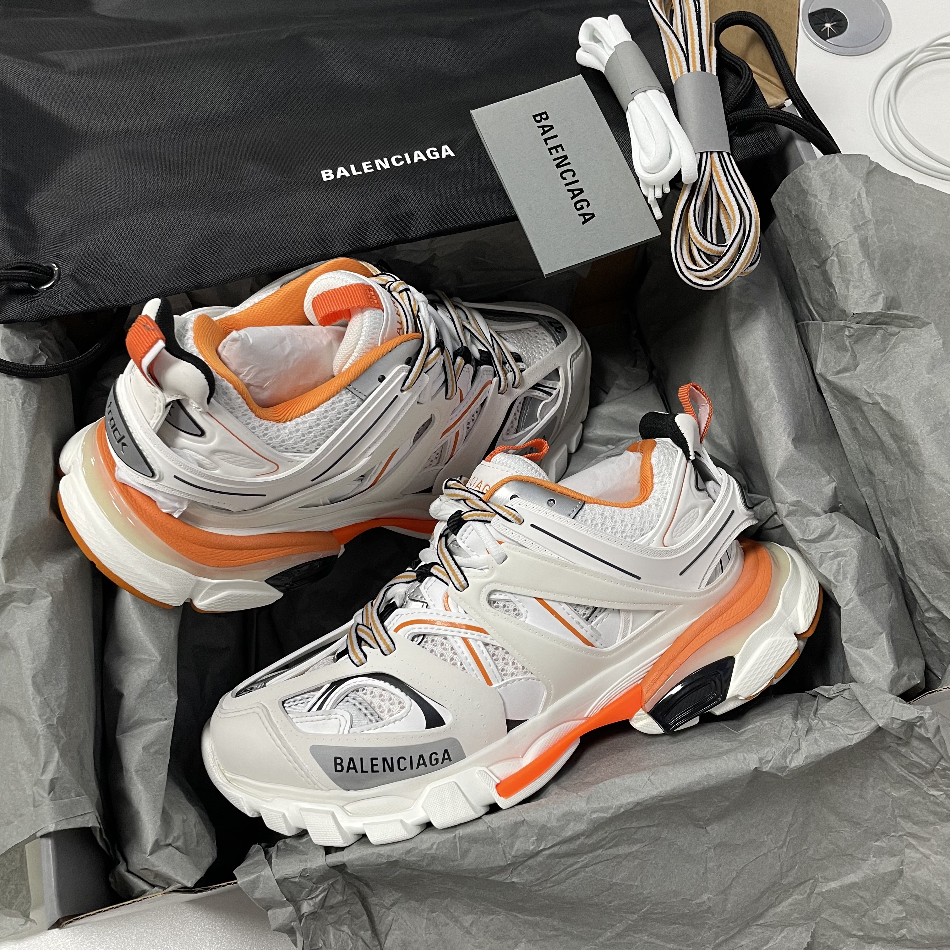 未使用 Balenciaga/巴黎世家 Track 白橙色 休闲老爹鞋