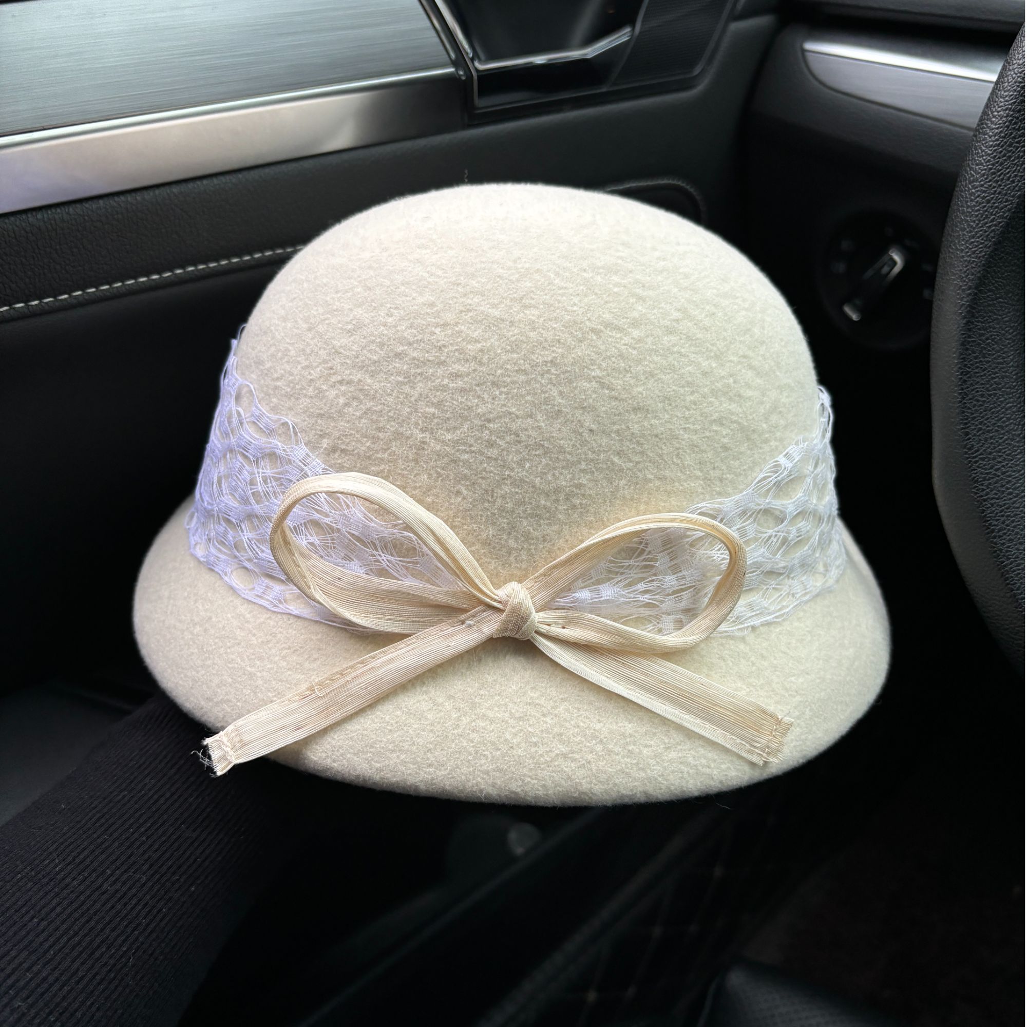 法式蝴蝶结绑带羊毛礼帽女千金感优雅卷边毛呢复古贝雷帽千金帽子