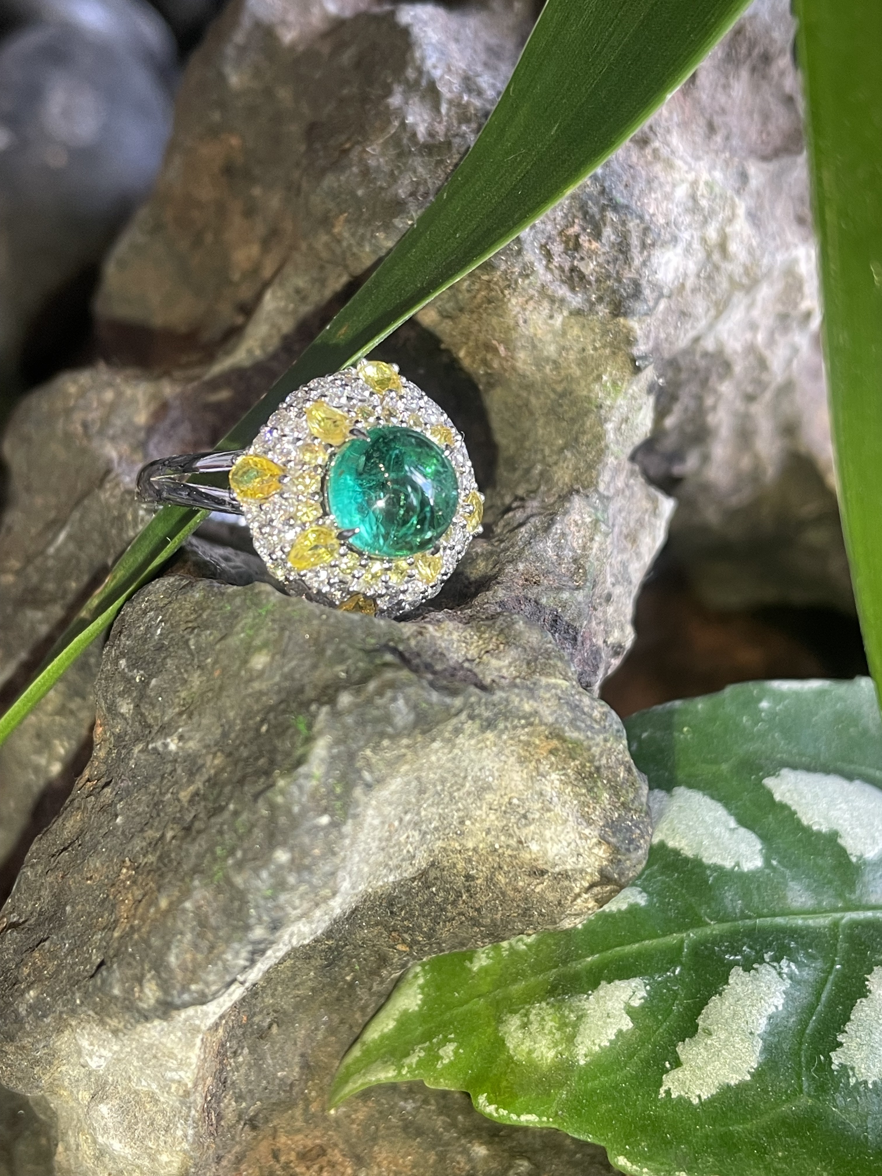 祖母绿戒指 18K金祖母绿 戒指 设计师款