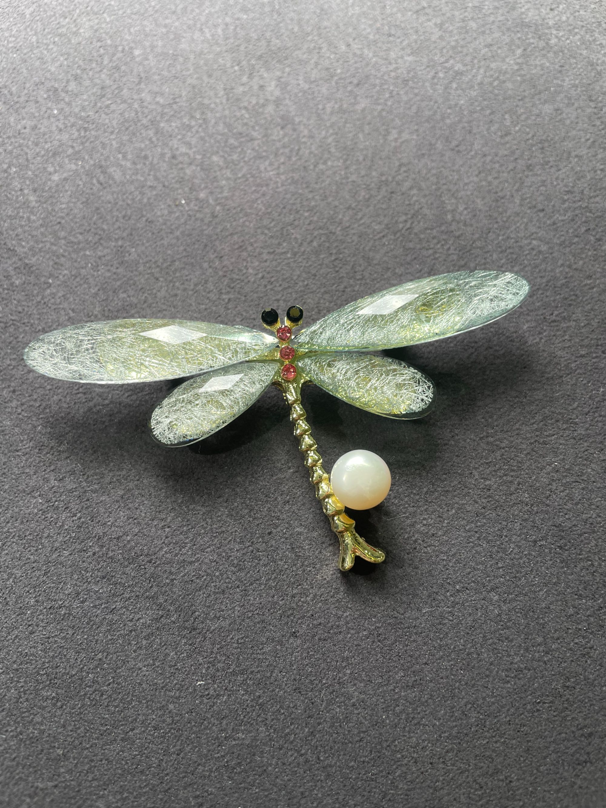 天然淡水珍胸针 非正圆形 蜻蜓胸针