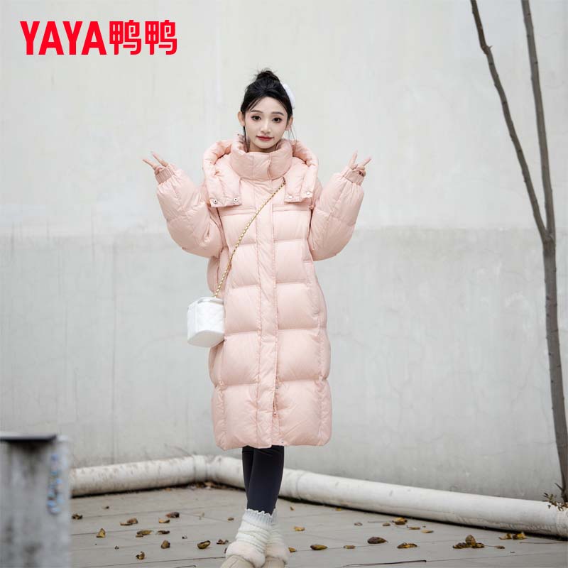 YAYA/鸭鸭长款羽绒服女士2025冬季新款保暖休闲连帽宽松外套