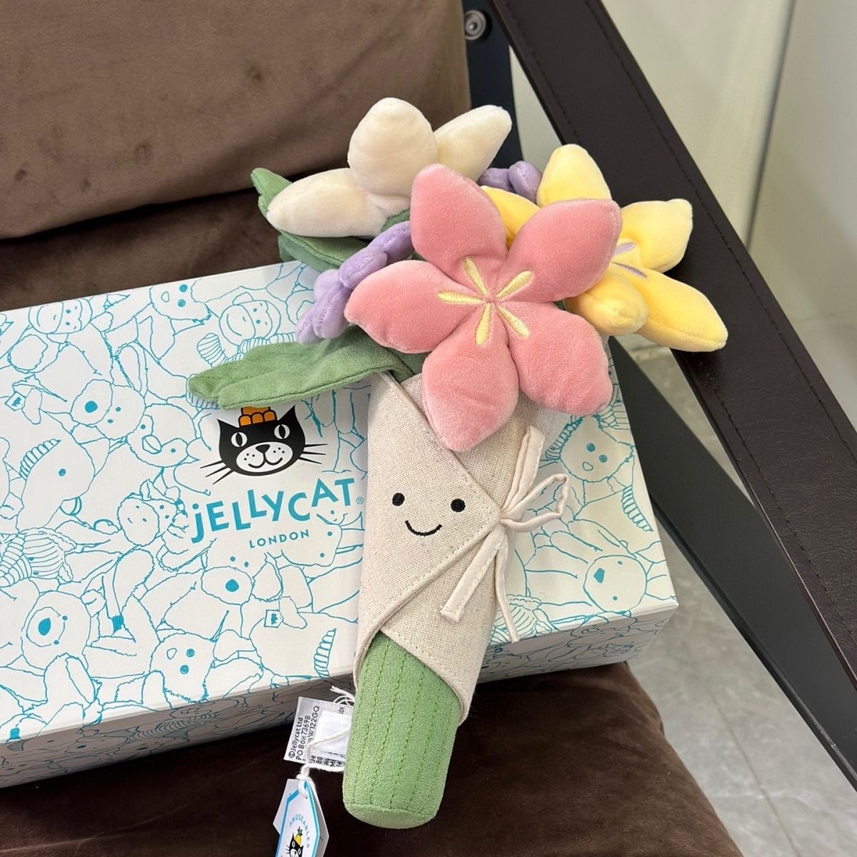520情人节礼物花束jellycat可爱手捧花郁金香毛绒玩具公仔送女生