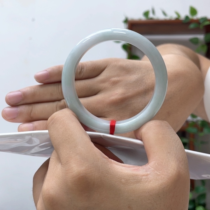 【闪购商品】翡翠手镯未镶嵌58～60mm正圈