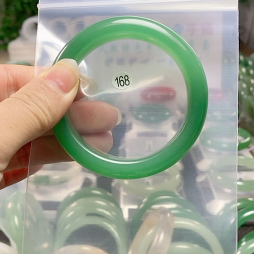 【闪购商品】石英质玉手镯未镶嵌5657