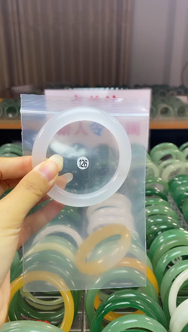 【闪购商品】石英质玉手镯未镶嵌58