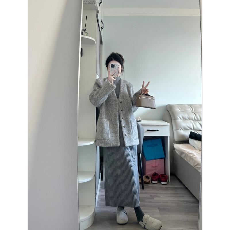 今年流行漂亮的深冬装搭配整套高级感小香风韩剧穿搭两件式套装