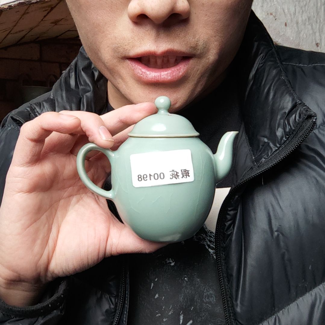 【闪购商品】瓷摆件清**影