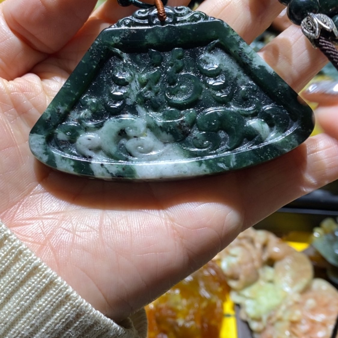 【闪购商品】蛇纹石玉颈饰合金
