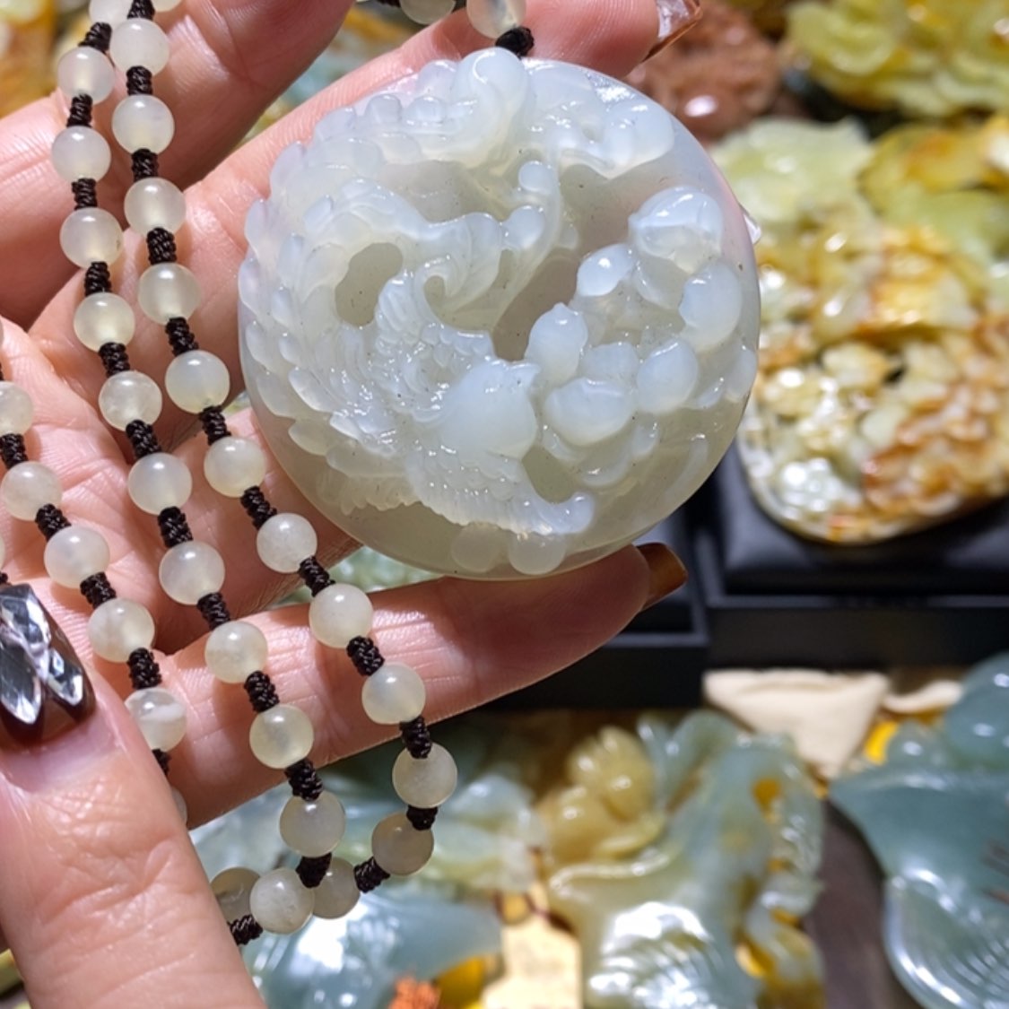 【闪购商品】蛇纹石玉颈饰合金