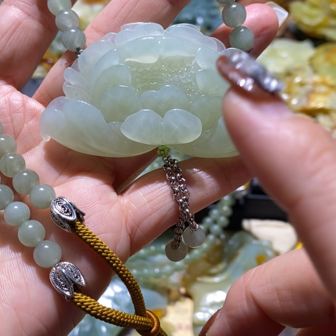 【闪购商品】蛇纹石玉颈饰合金