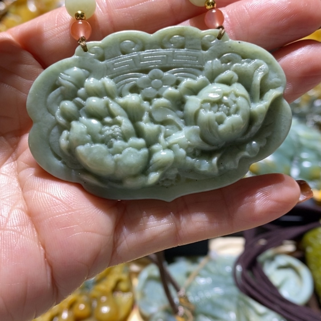 【闪购商品】蛇纹石玉颈饰合金