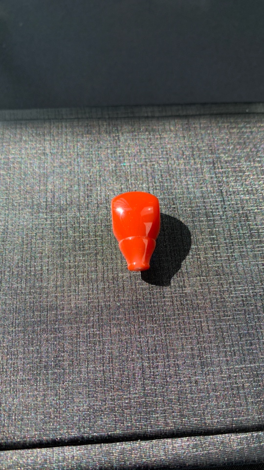 南红三通佛头4.2g20.2-12.1-11.6mm内径17.2mmAH1127