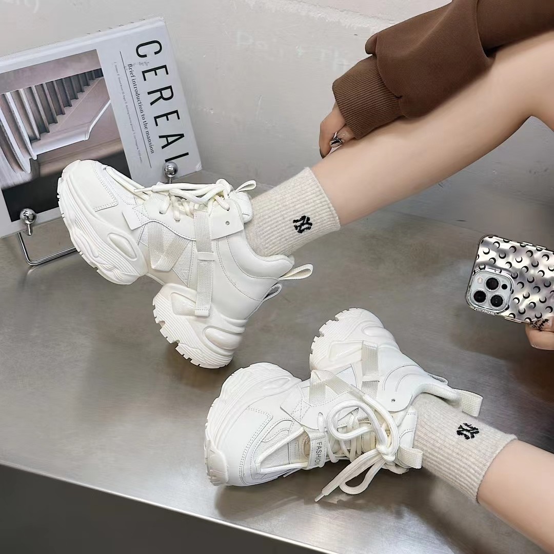 冬季新款真皮厚底高帮女鞋防滑底子运动鞋时尚百搭老爹鞋加绒韩版