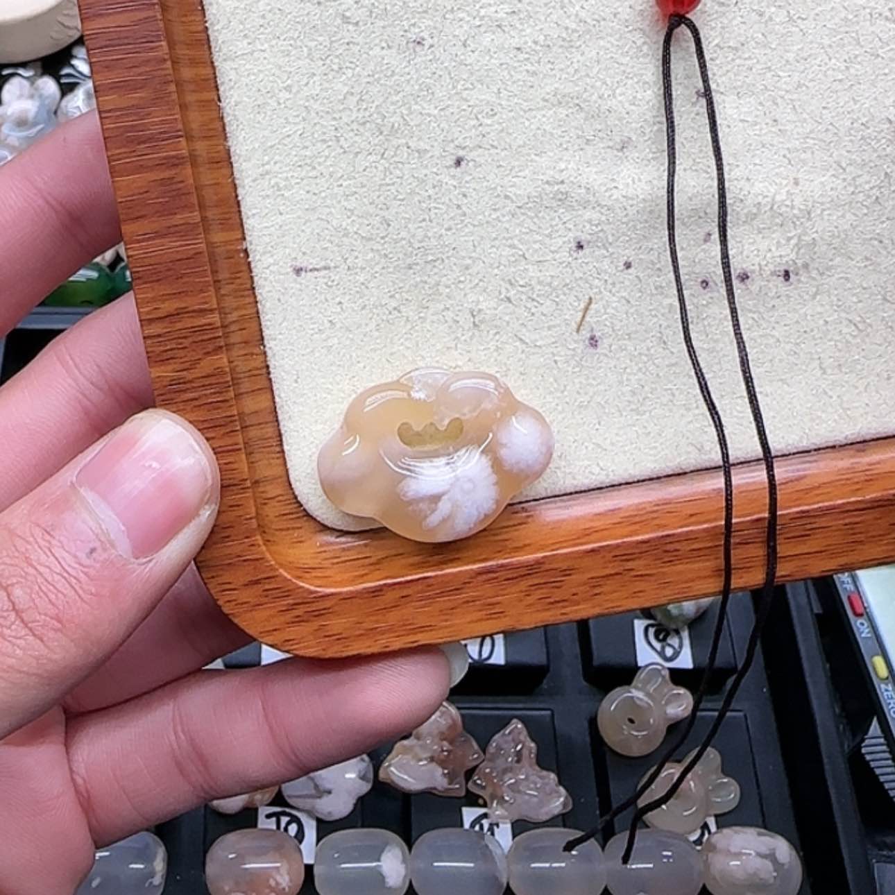 【闪购商品】玛瑙/玉髓颈饰合金温**猫