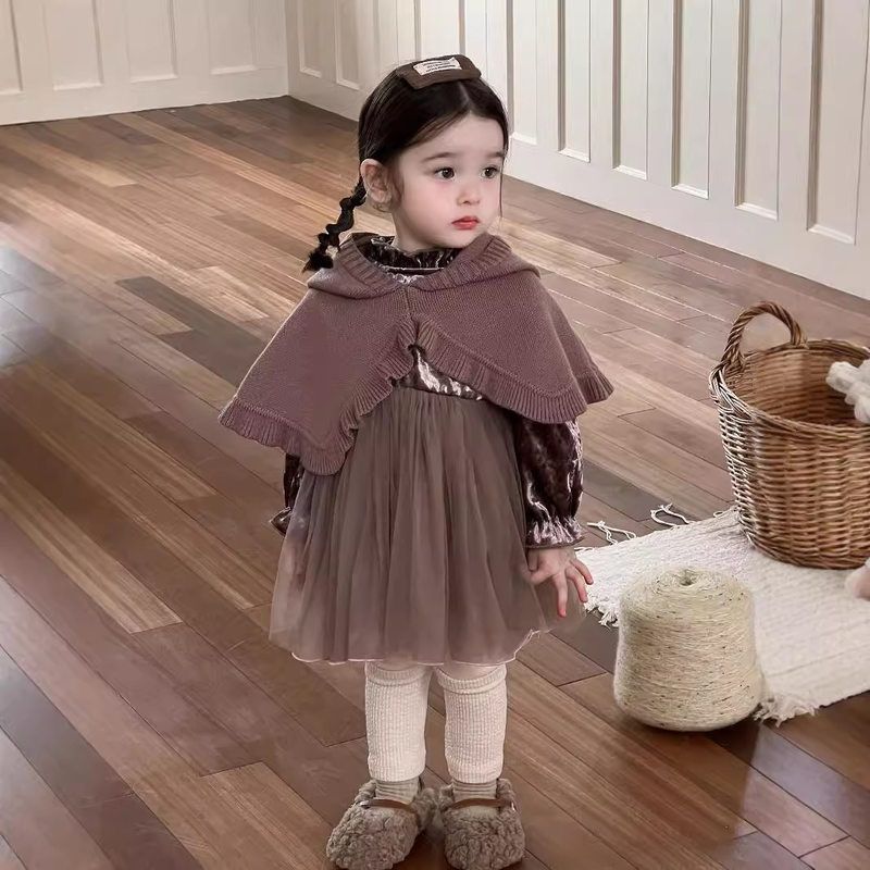 冬季婴童丝绒加厚纱纱连衣裙搭配斗篷毛衣百搭带帽开衫外套