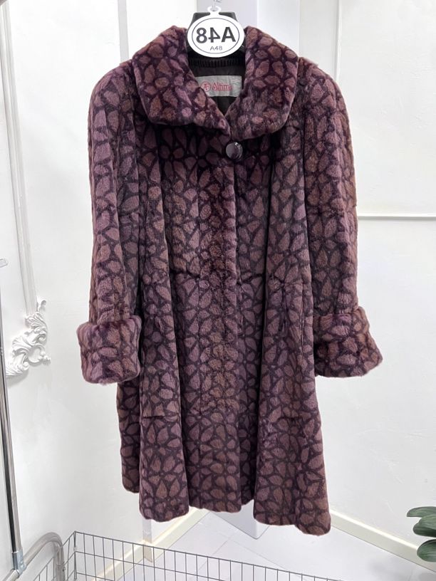 050娃娃领紫色挽袖大摆独特印花中古貂绒皮 草大衣外套