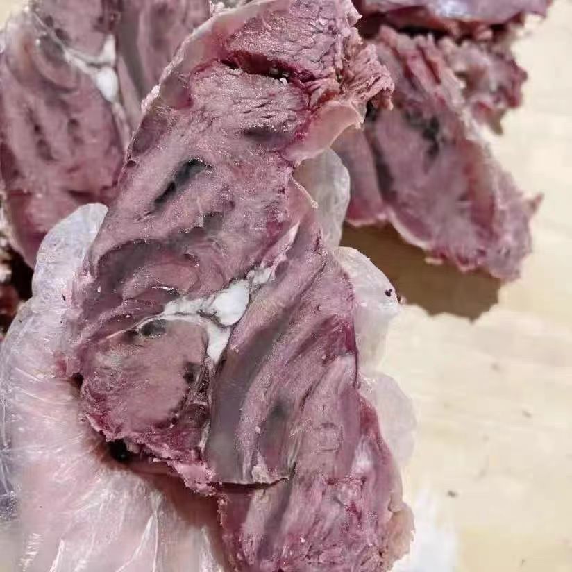 新鲜黄牛腮肉原汁原味9分熟