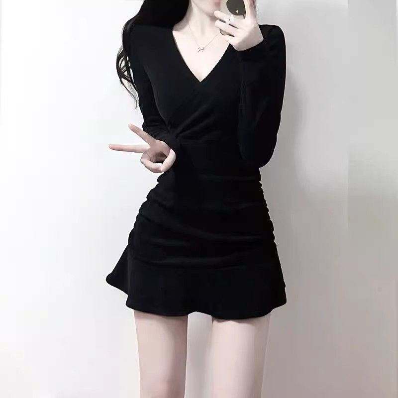 2024新款女装领欲辣妹包臀小黑裙短裙辣妹连衣裙性感时尚设计感