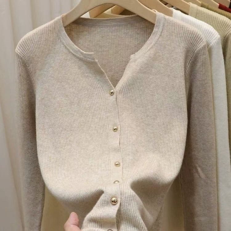 大朗工厂女装软糯温柔风针织开衫女秋冬洋气毛衣打底衫女短款L808